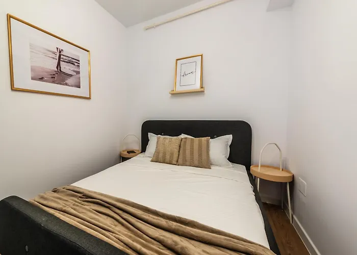 Central Residence Apartment 128